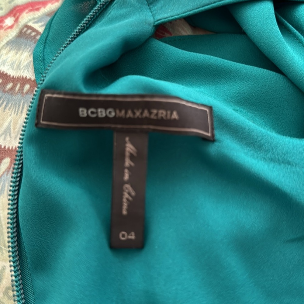 BCBG Max Azria Formal Gown Size 4 - Picture 4 of 4